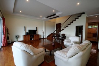 Kata Top View 8/7 Townhouse